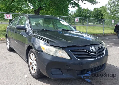 2011 Toyota Camry Le/Se/Xle z USA, uszkodzony, nr VIN 4T1BF3EK6BU182281